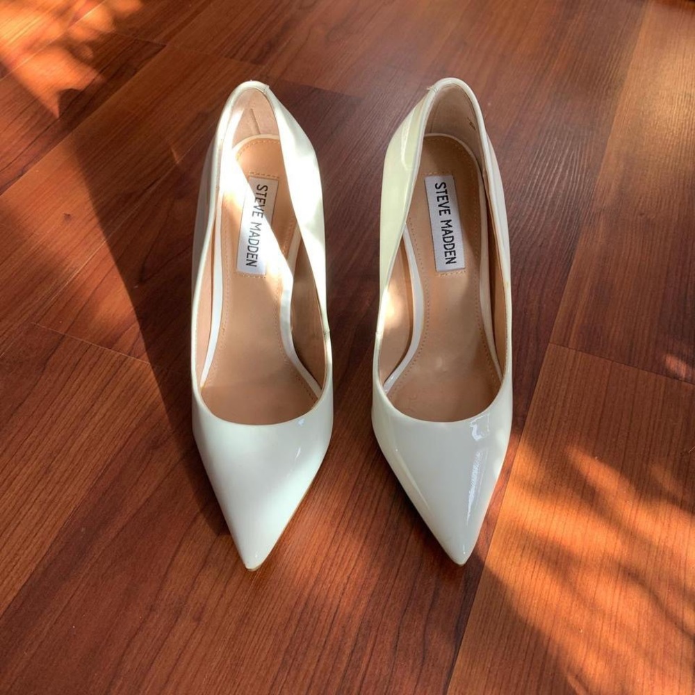 Steve Madden Vala Pumps
